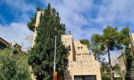 למכירה בלב קטמון הישנה