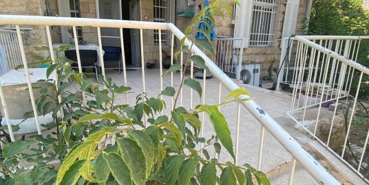 בקטמון הישנה דירת גן
