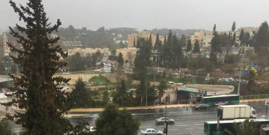 בגבעת הורדים – רסקו